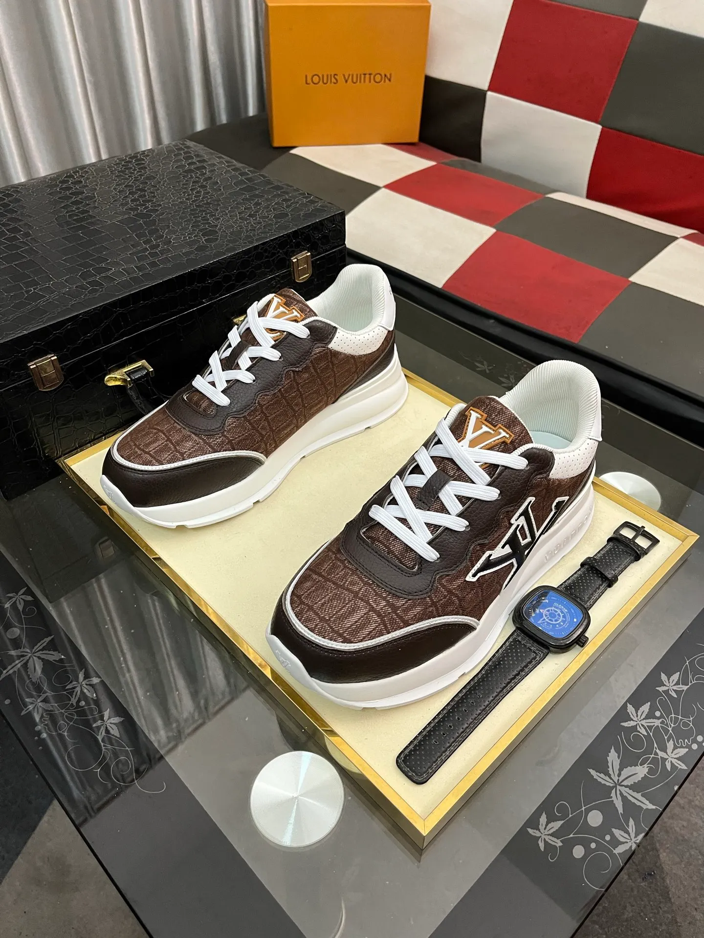 Men's shoes 💰458⌚️⌚️[Louis Vuitton LV] Dad shoes are popular casual sports shoes with outsole, breathable and comfortable, easy to walk, trendy men's versatile fly woven epoxy with ➕leather lining➕Gucci's popular original outsole, sports and running style, super comfortable. Size 38-443️⃣Colors available